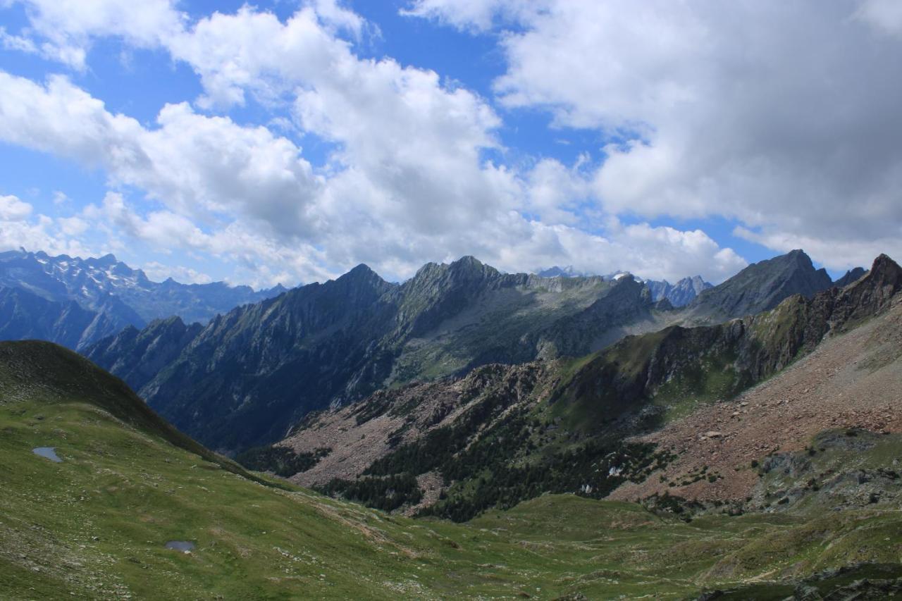 Chalet Baita Delle Favole Di Rosarita Berbenno di Valtellina Eksteriør bilde